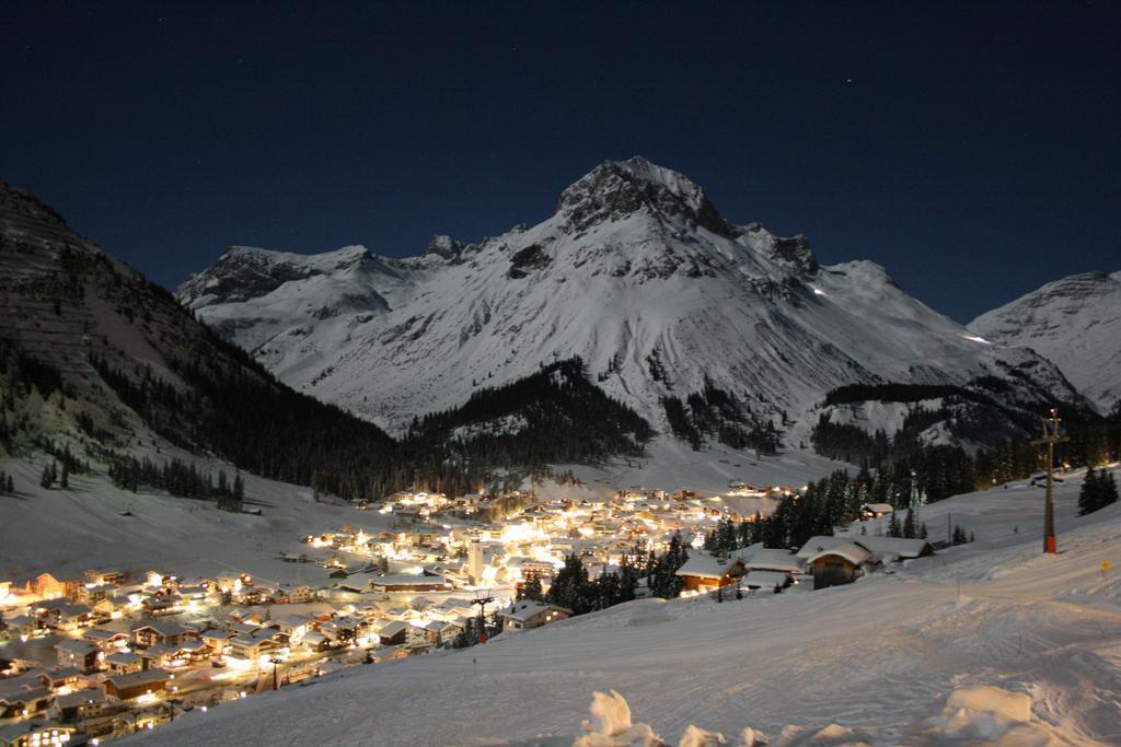 Hotel Garni Laerchenhof เลคอัมอาร์ลแบร์ก ภายนอก รูปภาพ